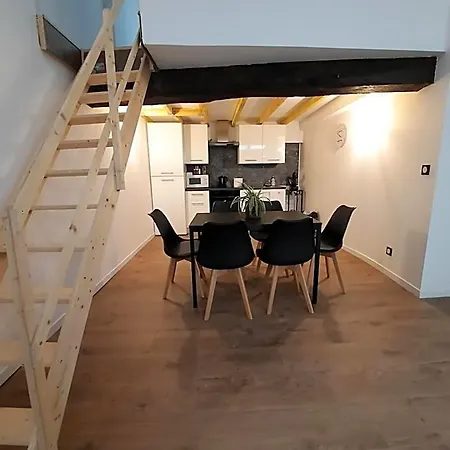 Les Charmes De Trevoux Hotel 2*
